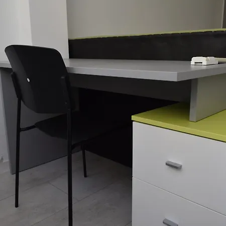 With 2 Bedrooms And Parking Near The Burgas